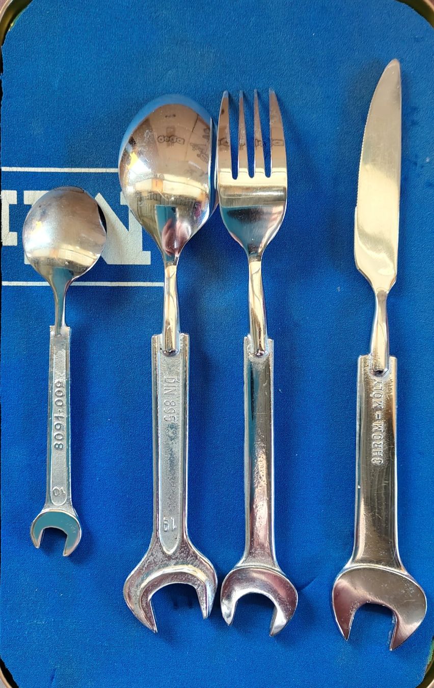 Set di posate: Couverts de table «originaux» – Usato da Payerne venduto da Jogy_yz54 1