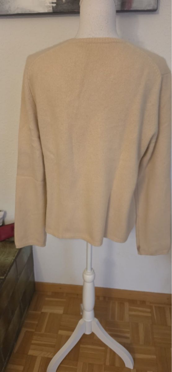 Pullover & Sweatshirts: Damen 100% Kaschmir Pullover gr.42 – Gebraucht aus St. Gallen von mania03 3