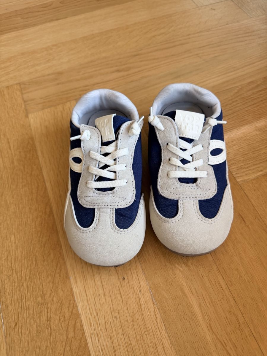 Schuhe für Jungen: Sneakers Size 30 – Neu (gemäss Beschreibung) aus Meilen von ana_nln9