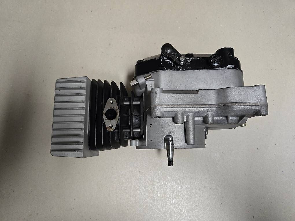 Motoren: Minarelli V1 mit Rennsatz DOS 75ccm – Gebraucht aus Kerzers von Issimo-Center 1