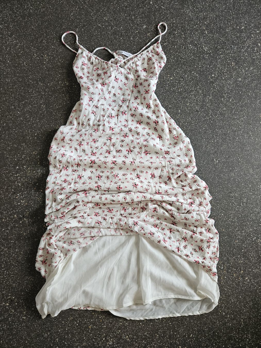 Bershka Kleider: Bershka Blumen Kleid lang Grösse XS  – Neu (gemäss Beschreibung) aus Anwil von tamoos 2