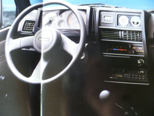 Documenti: Suzuki Samurai Prospekt 1993 – Usato da Zofingen venduto da sosalinos01 2