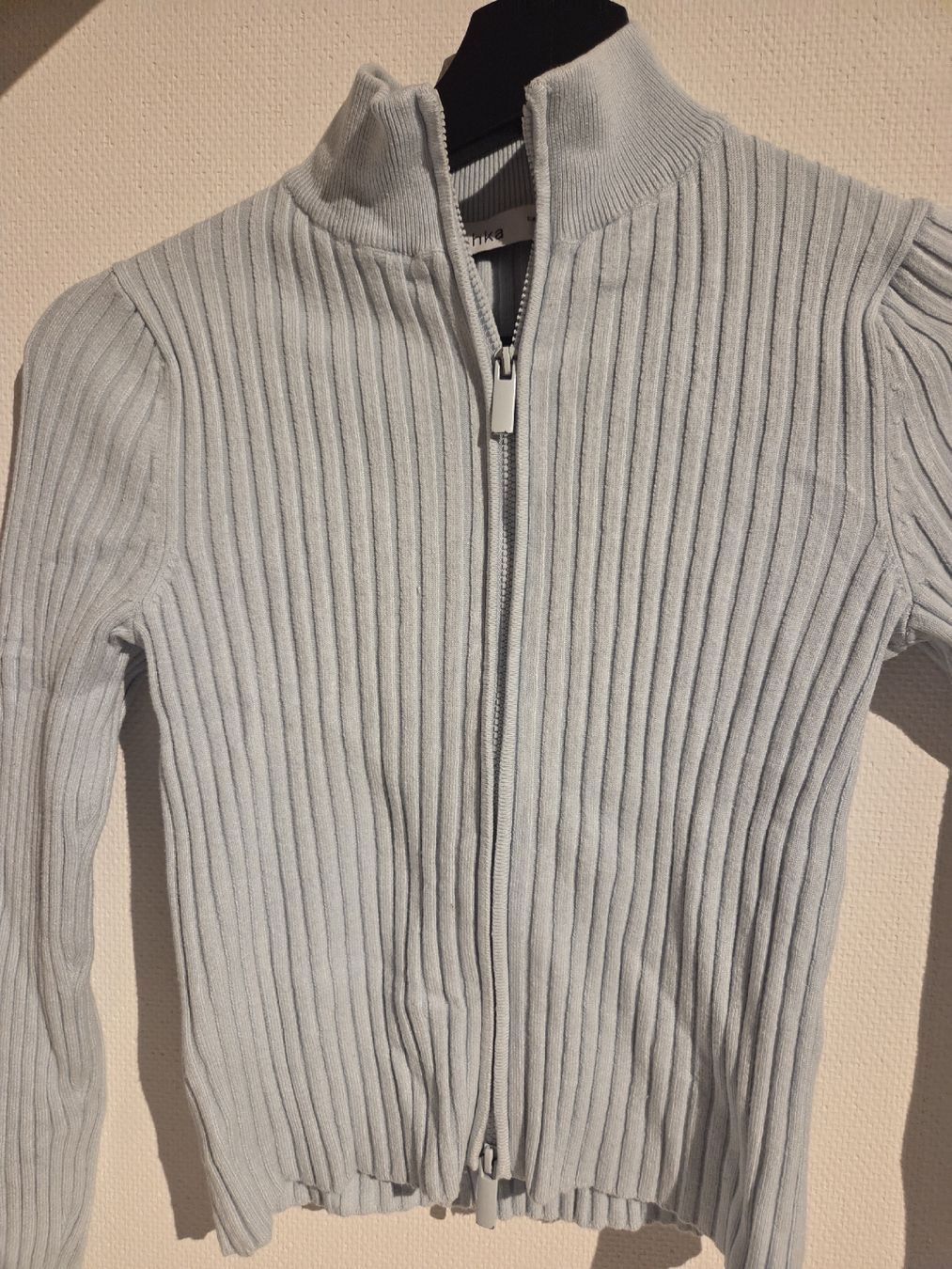 Bershka Top: Langarm Oberteil – Usato da Bassersdorf venduto da ale_2ftz