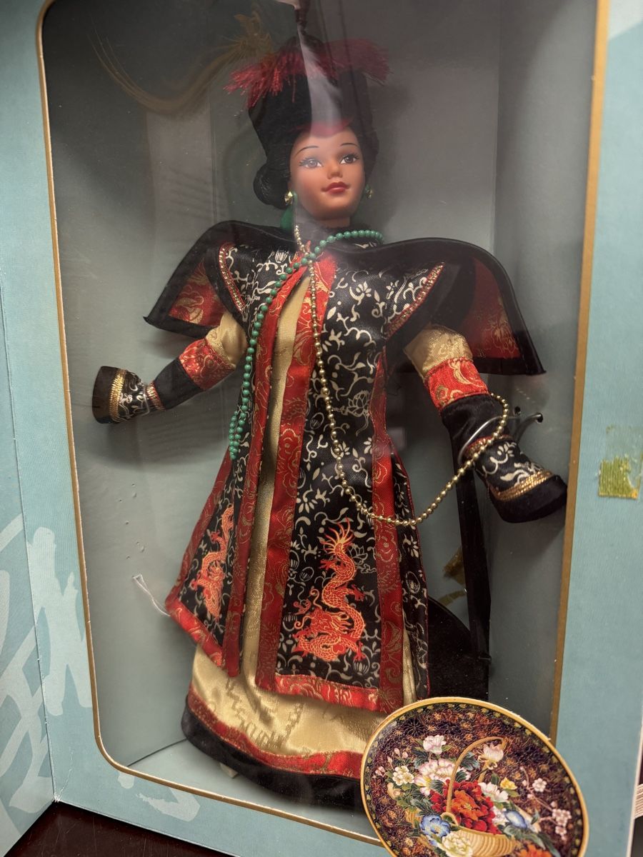 Puppen: Vintage Chinese Empress Barbie Doll – Neu (gemäss Beschreibung) aus Jonen von chrispluess 2