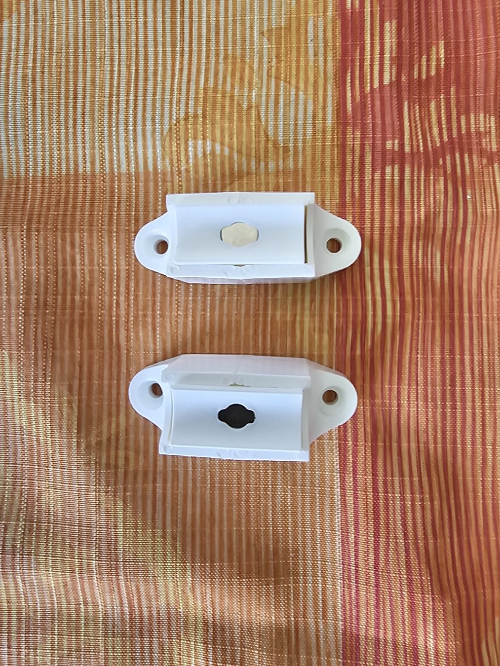 Supporti a parete: Magnet - Kurbelhalter. 2 STK Magnetic crank holder – Nuovo (secondo la descrizione) da Zug venduto da Andkur1971