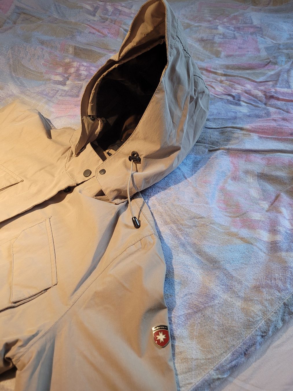 Wellensteyn Cappotti: Original Wellensteyn Saharian Beige Soft Shell Coat – Usato da Wettingen venduto da mor_76q7
