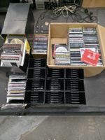 Sammlung CD's / PC-Programme / Leere CD-Hüllen / CD-Fächer