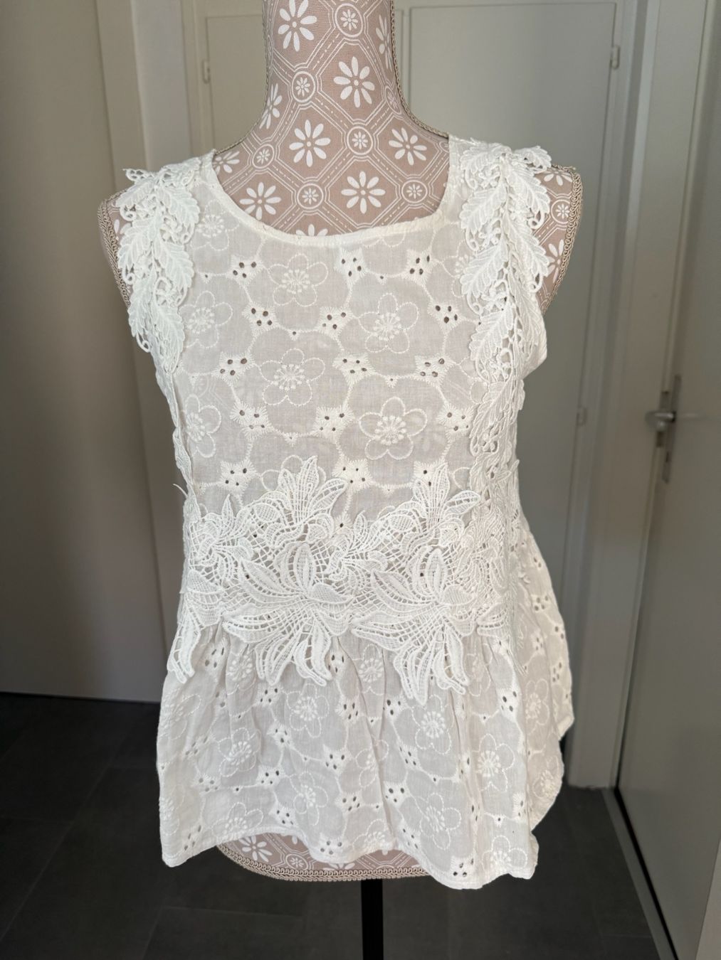 Top: Top - S – Usato da Sion venduto da accroshoes