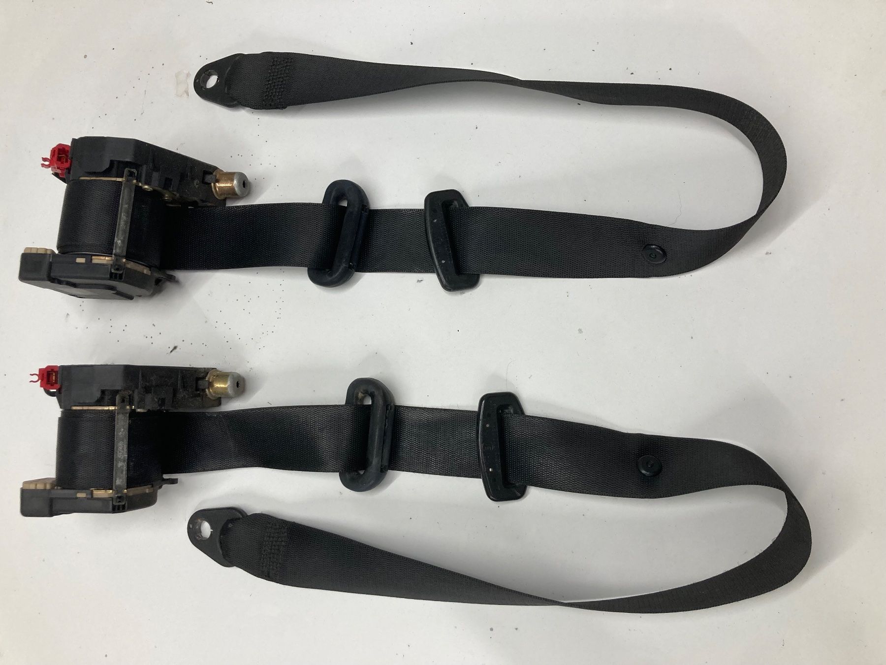 Smart Tutti pezzi di ricambio auto: Smart Sicherheitsgurten – Usato da Camorino venduto da Vasal 1
