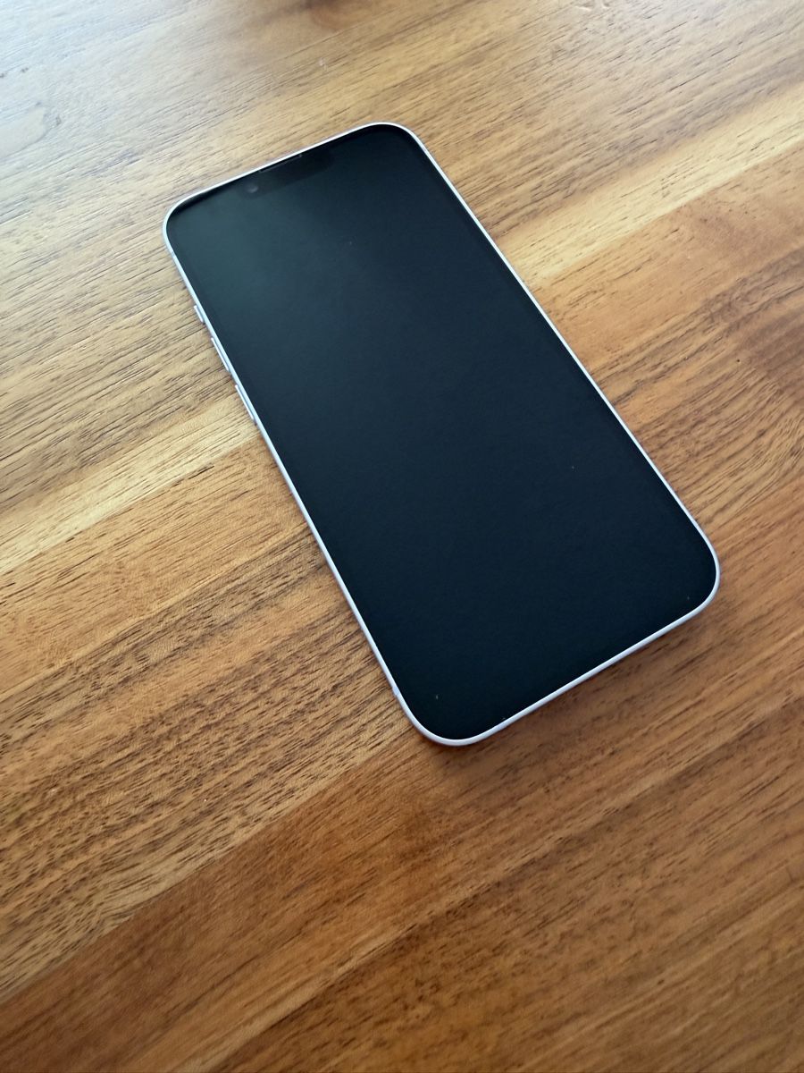 Apple Handys / Smartphones: iPhone 14 lila ohne Gebrauchsspuren – Gebraucht aus Sarnen von Kontrasvega 5