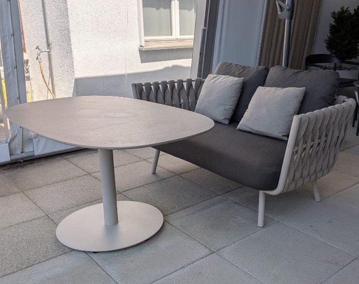 Tribù Set di tavolo e panche: Tribù: Tosca 2-er Sofa und T-Table Low Dining – Nuovo (secondo la descrizione) da Flawil venduto da tuermlihuus_9230