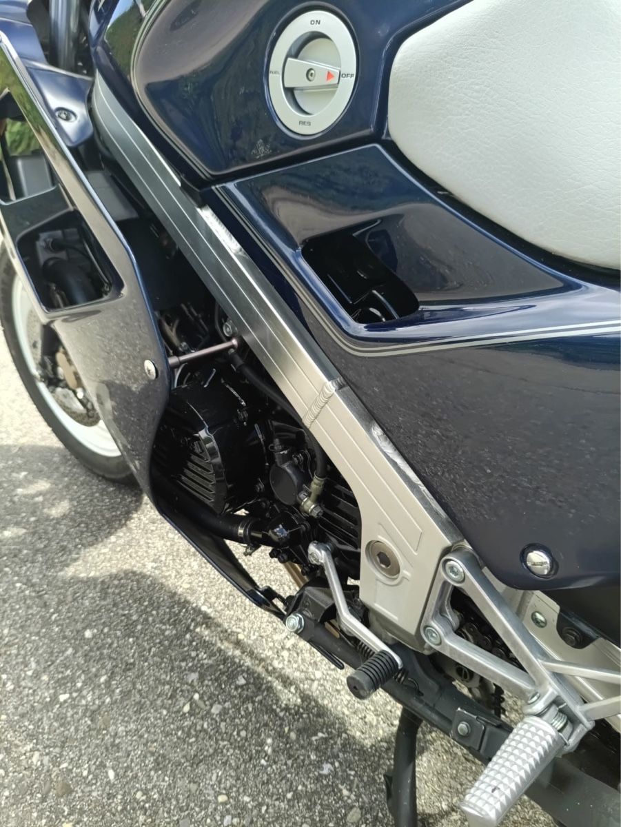 Strasse: Honda VFR 750 F – Gebraucht aus appenzell von Lass0 8