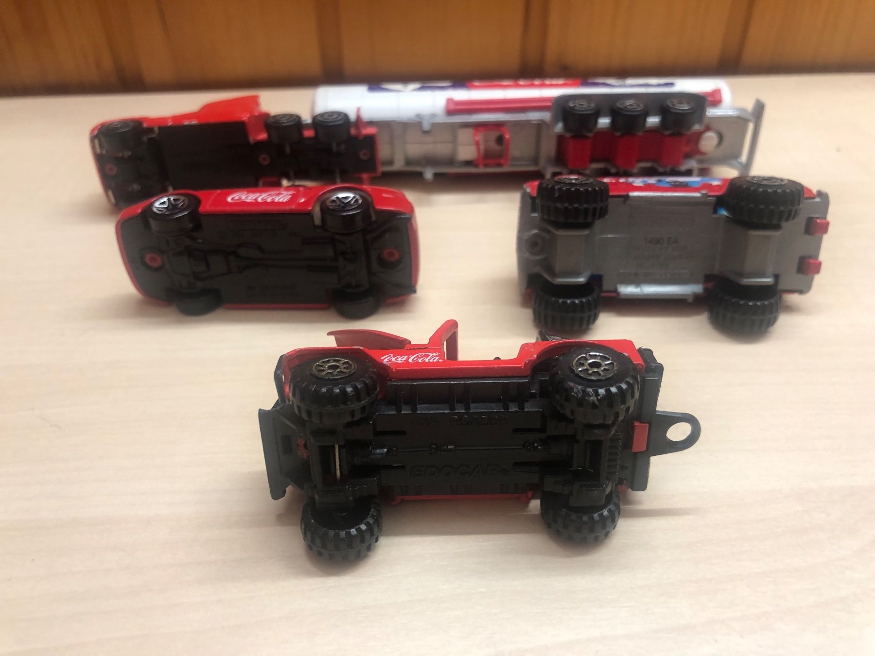Coca-Cola Modellini d'auto: COCA COLA 4x Modellautos + 1x Snack-Box – Usato da Rümligen venduto da Sibill 6