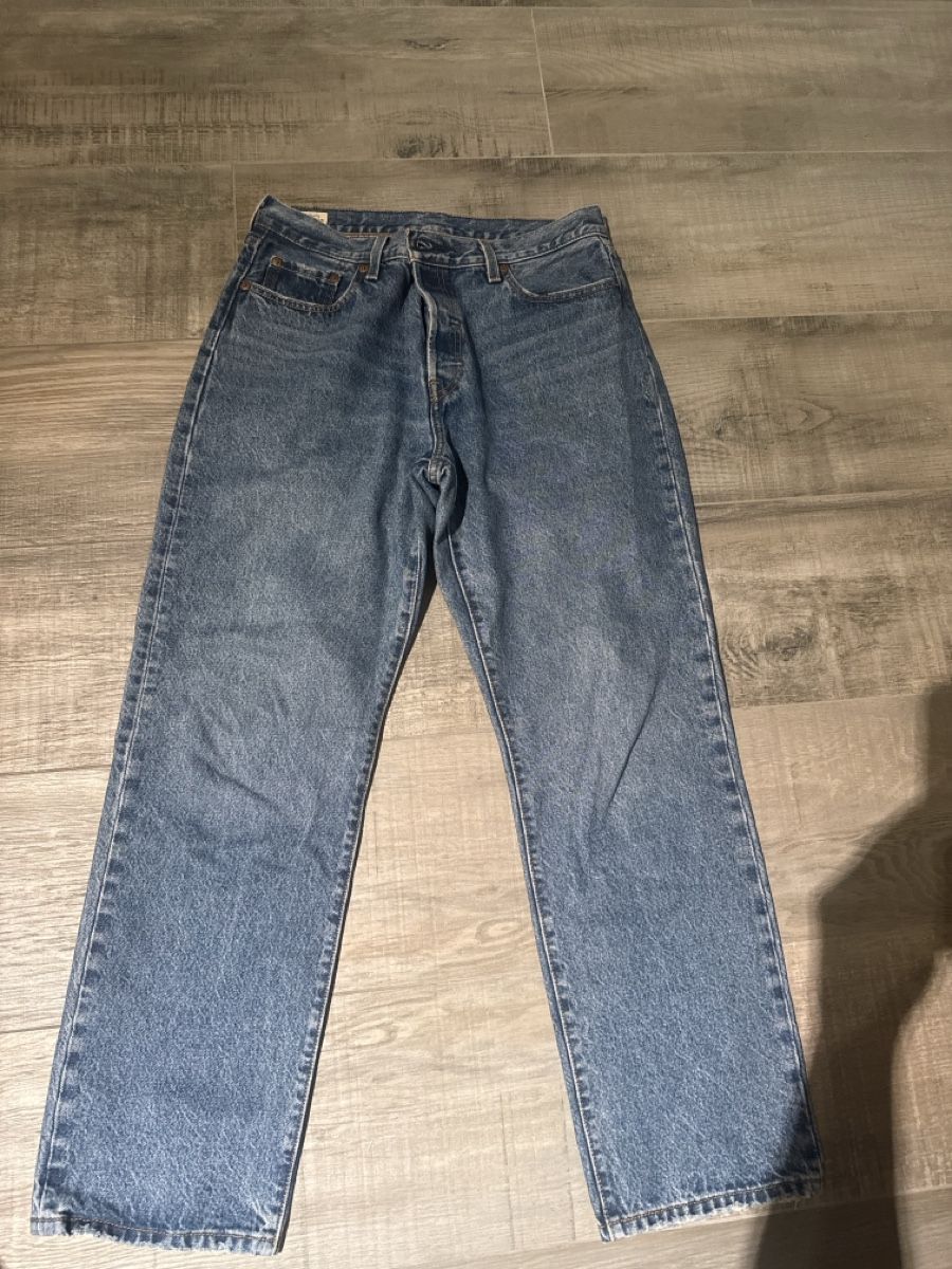 Levi's Jeans: Pantalon - Lévis  – Gebraucht aus Tramelan von mar_xrj7