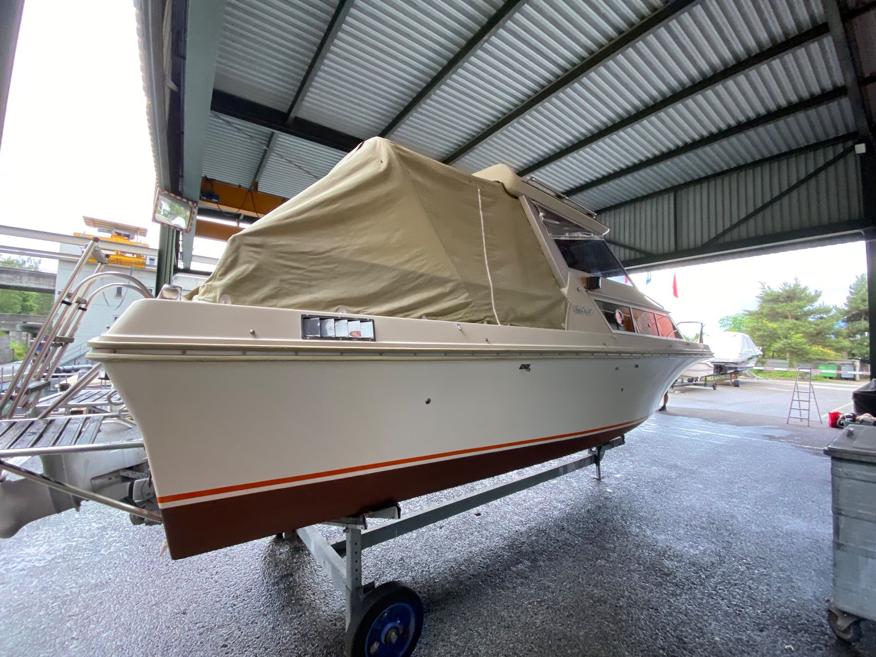 Windy Barche: Windy 24 HC Motoryacht – Usato da Amden venduto da dubaibaba 3