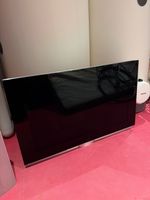 Bang & Olufsen BeoVision 7-40 – Luxury Design TV + Motor Sta