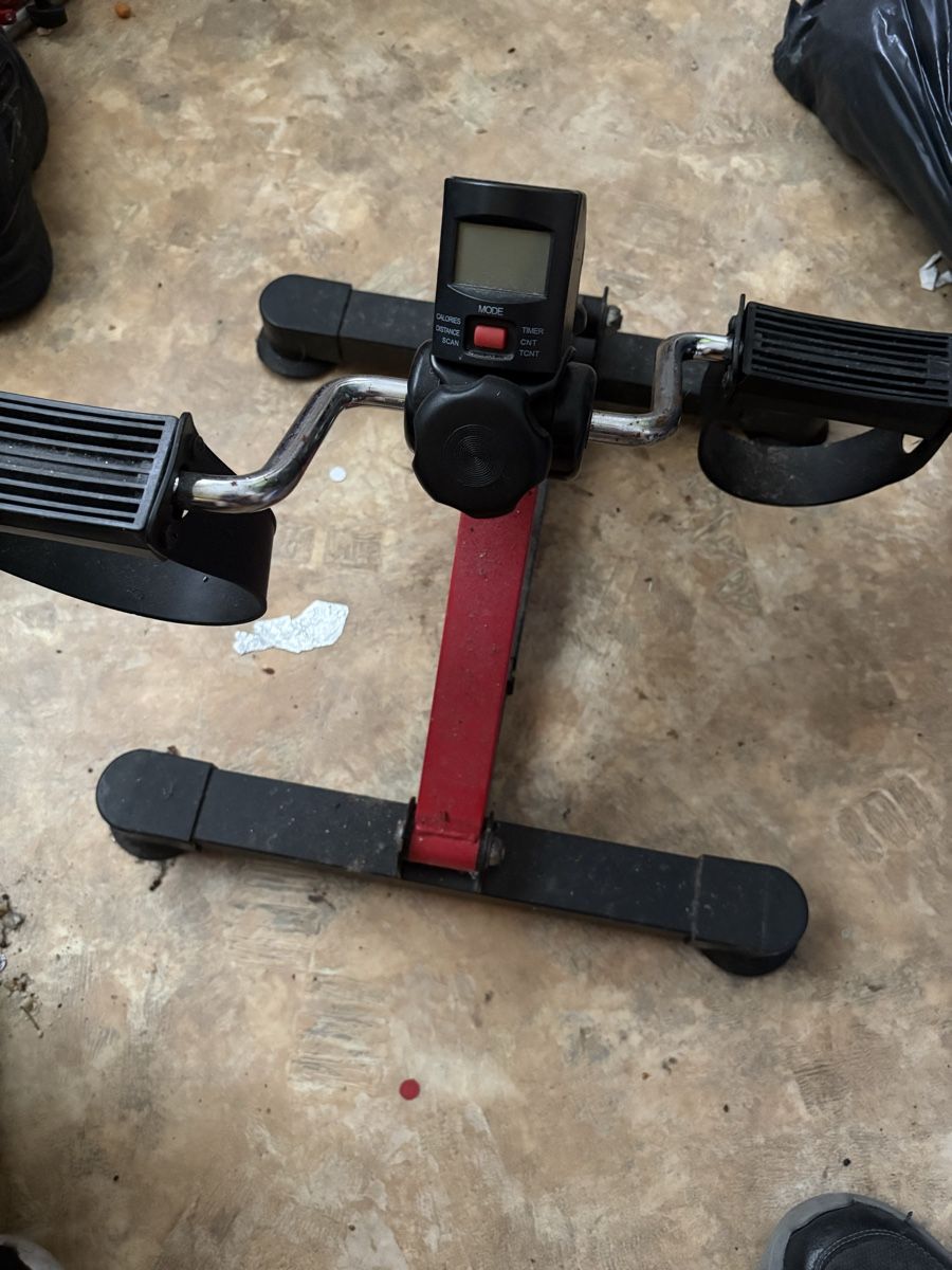 Hometrainer: Trainingpedale – Usato da Münchenstein venduto da Rika500
