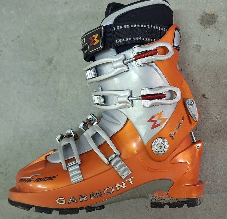 Scarpe da donna: Chaussures ski de randonnée - 36 - 37,5 – Usato da Genève venduto da tobal7777777 1