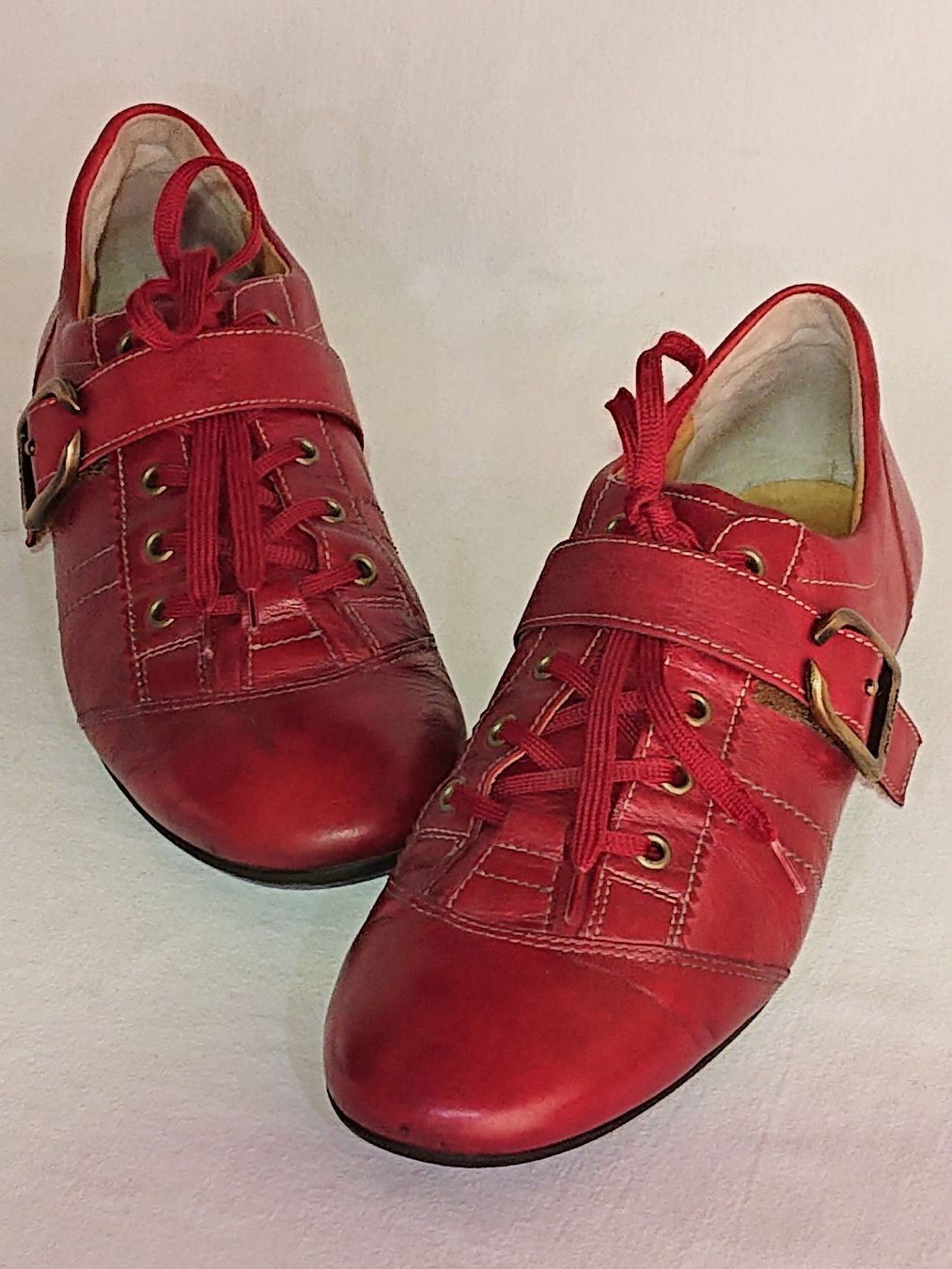 Paul Green Scarpe da donna: Sneaker low - PAUL GREEN - 38.5  - Leder - rubinrot – Usato da Thusis venduto da drd_zy9w 2