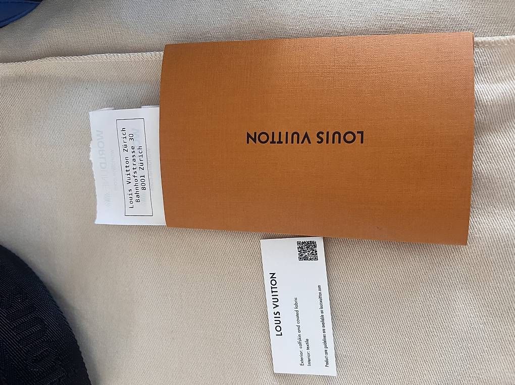 Louis Vuitton Borse: Louis Vuitton Alpha Messenger – Nuovo (secondo la descrizione) da St. Gallen venduto da nightrider96 2
