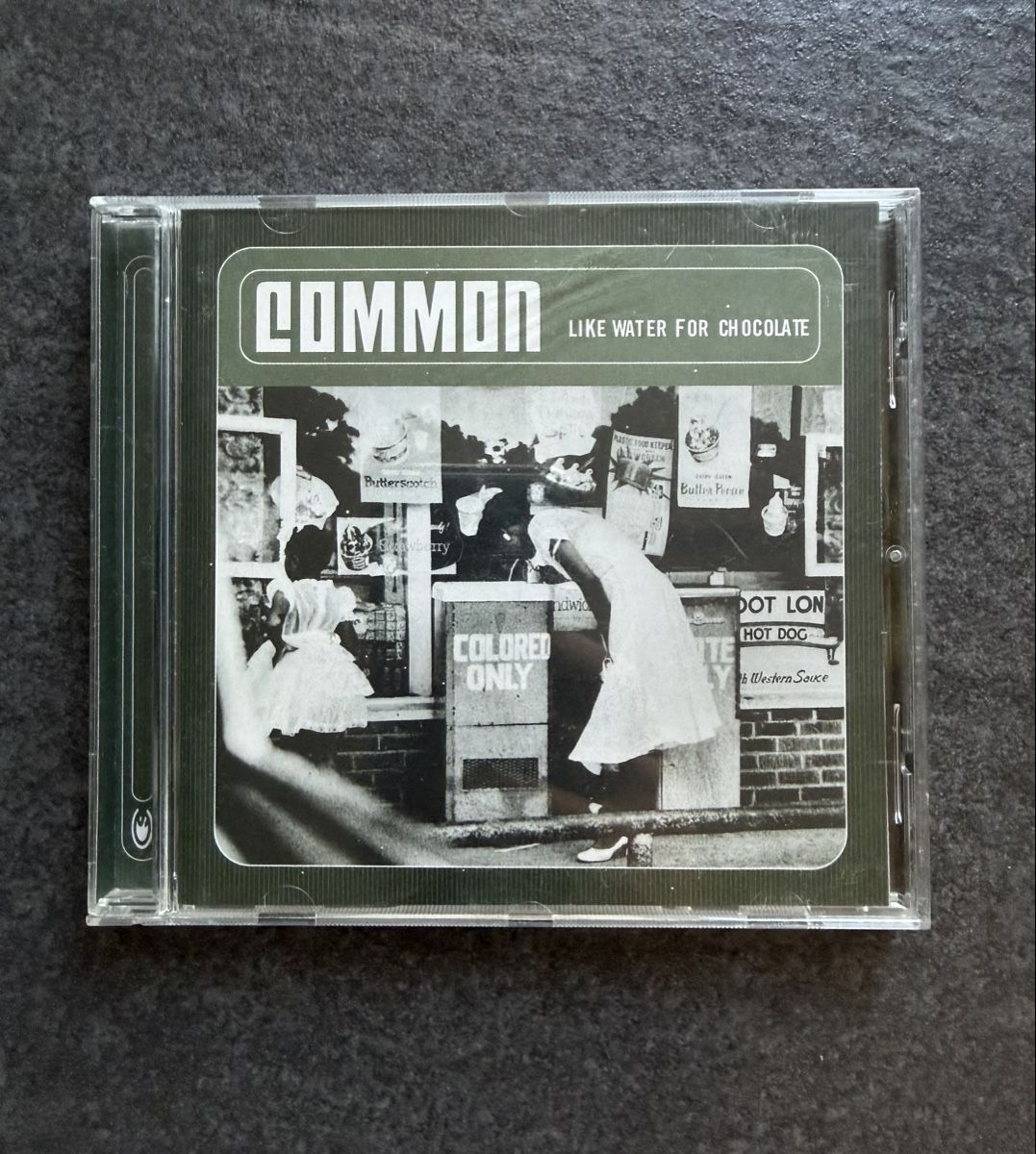 CD: Common Like Water For Chocolate CD – Usato da Zürich venduto da cENS0R