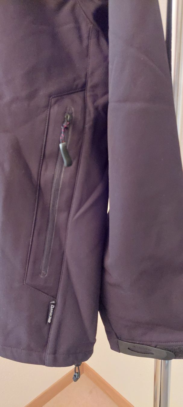 Giacche: Basecamp Softshelljacke MAYUR schwarz Gr. L NEU – Nuovo e nell'imballaggio originale da Kreuzlingen venduto da peugeotj9 1