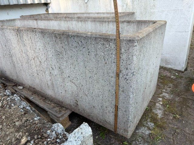 Vasi per fiori: Beton Gartentröge 2 Stück gebraucht – Usato da Regensdorf venduto da MoebelSchubiger8105 2