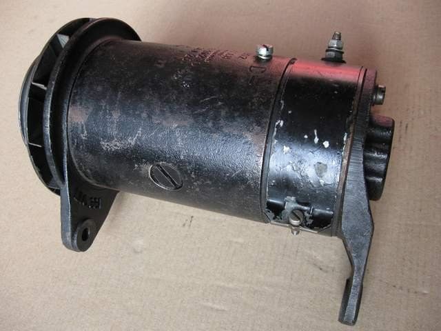 Bosch Tutti pezzi di ricambio auto: NSU 1200C Lichtmaschine – Usato da Embrach venduto da Gingerli 1