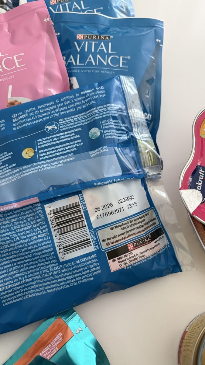 Mangimi: Grosses Set Katzenfutter diverse Marken und Sorten neu – Nuovo e nell'imballaggio originale da Würenlos venduto da Grischa31 2