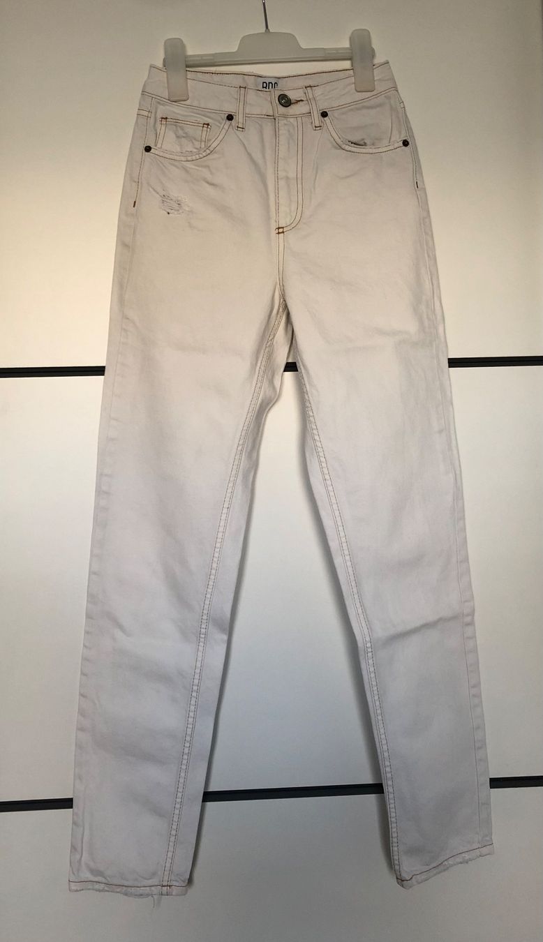 Jeans: Jeans blanc BDG taille XS – Gebraucht aus Le Crêt-p-Semsales von staglione69