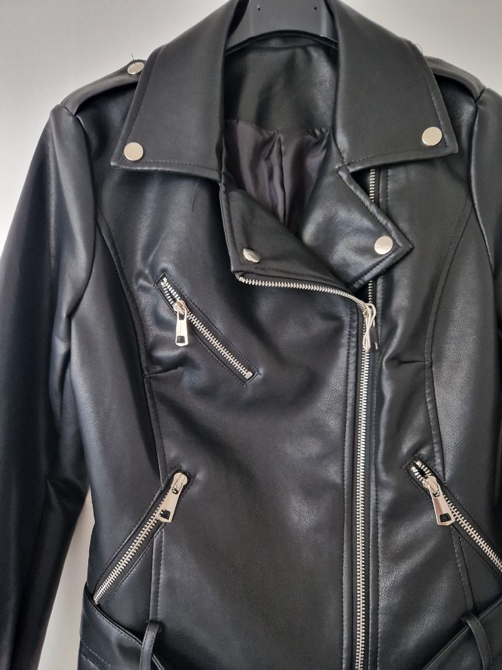 Giacche: VESTE EN SIMIL CUIR – Nuovo e nell'imballaggio originale da Camorino venduto da JPHANDMADE1 1
