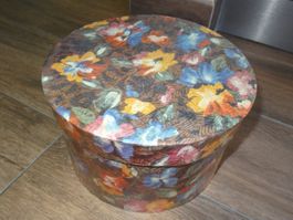 Boîte ronde décorative à fleurs - Rangement stylé!