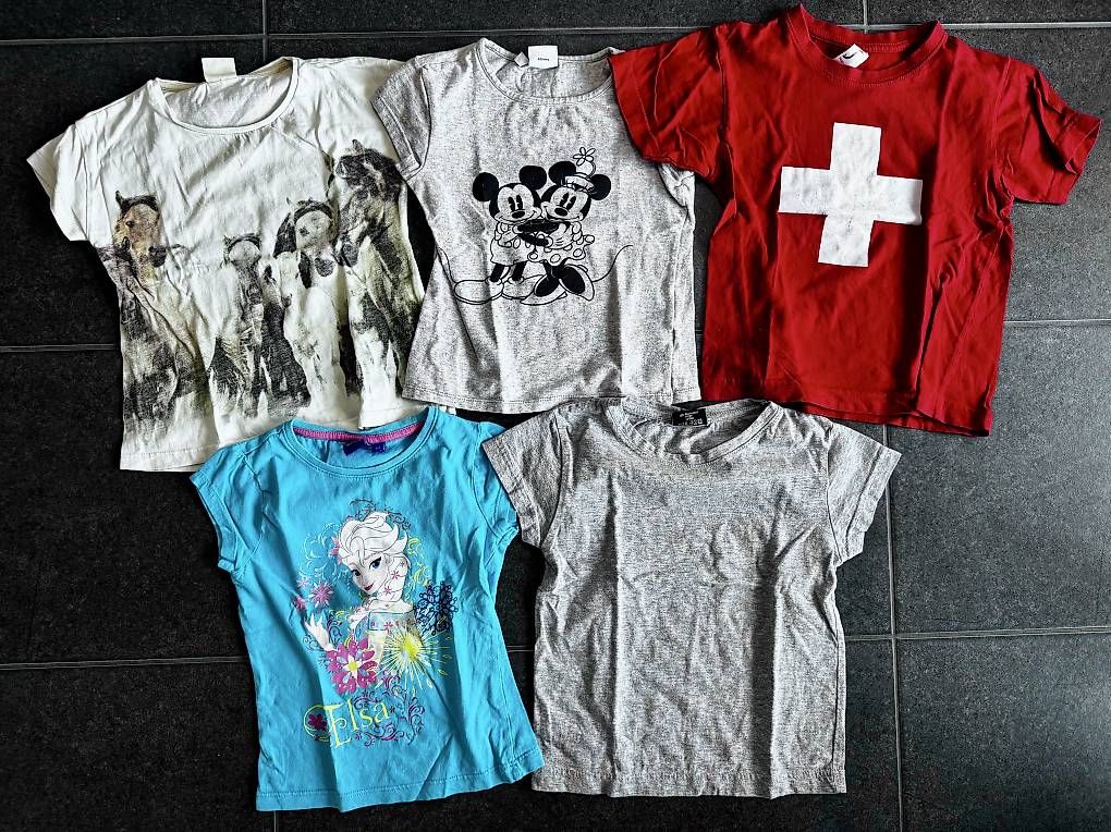 Lotti & Set di vestiti: Sommerkleider Mädchen Gr. 104 – Usato da Ottenbach venduto da bienemaja010