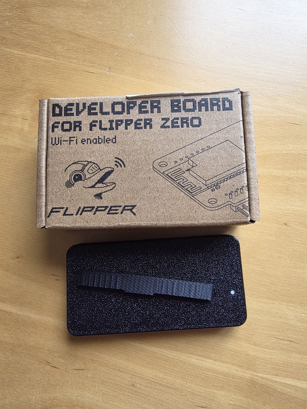 Componenti elettronici: Flipper Zero wifi devboard état neuf avec case de protection – Nuovo (secondo la descrizione) da Chambésy venduto da ber_7sf2