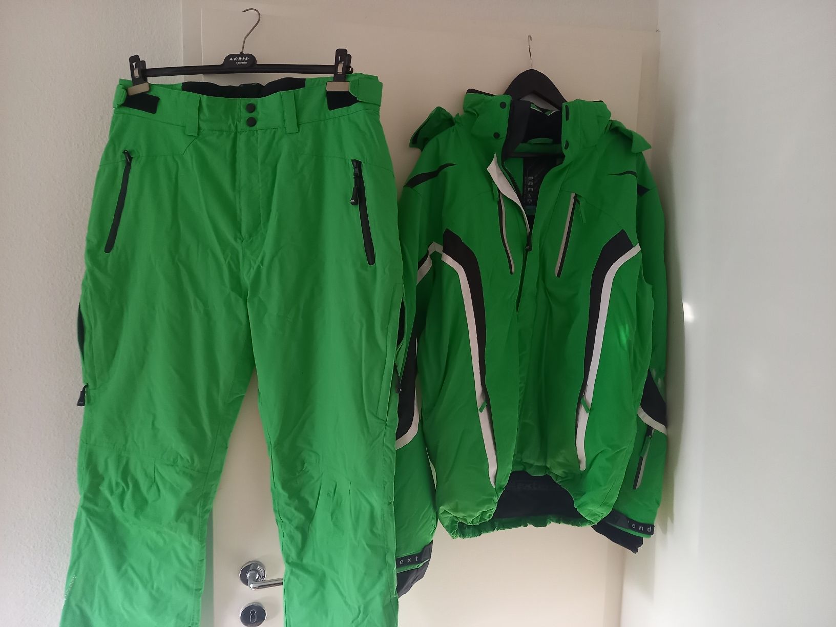 Costumes: Ski-Anzug – D'occasion à Aesch BL par RedChief-125