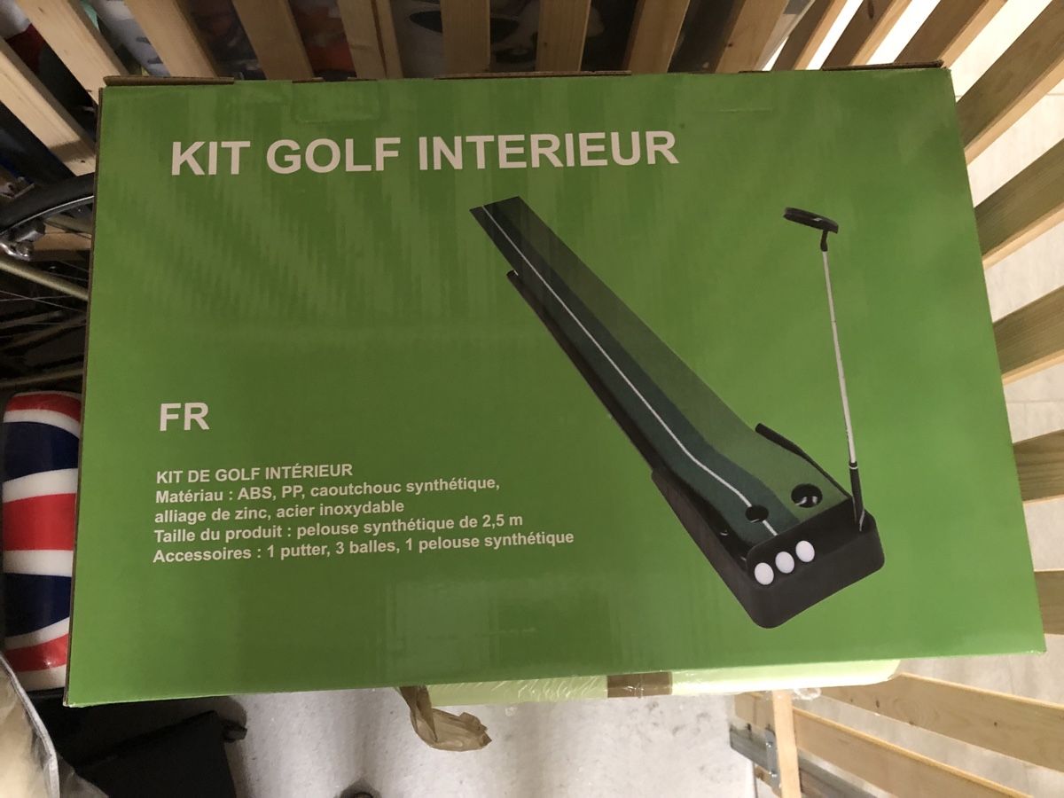 Giochi: Kit de golf intérieur - Neuf - Jamais ouvert – Nuovo e nell'imballaggio originale da Lausanne venduto da mar_fq6s