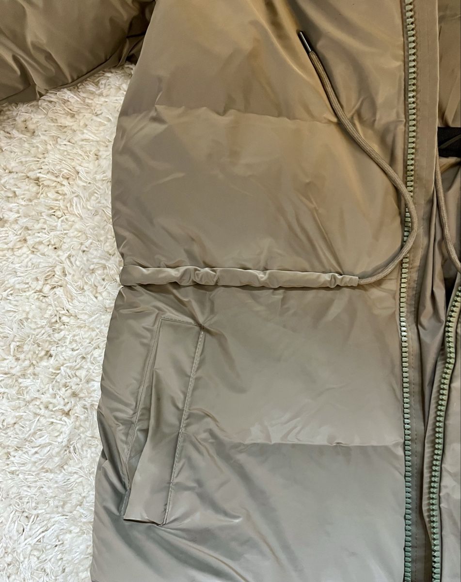 Rains Giacche: Rains Alta Puffer Jacket Metallic – Usato da Thun venduto da yvo_5b7p 3