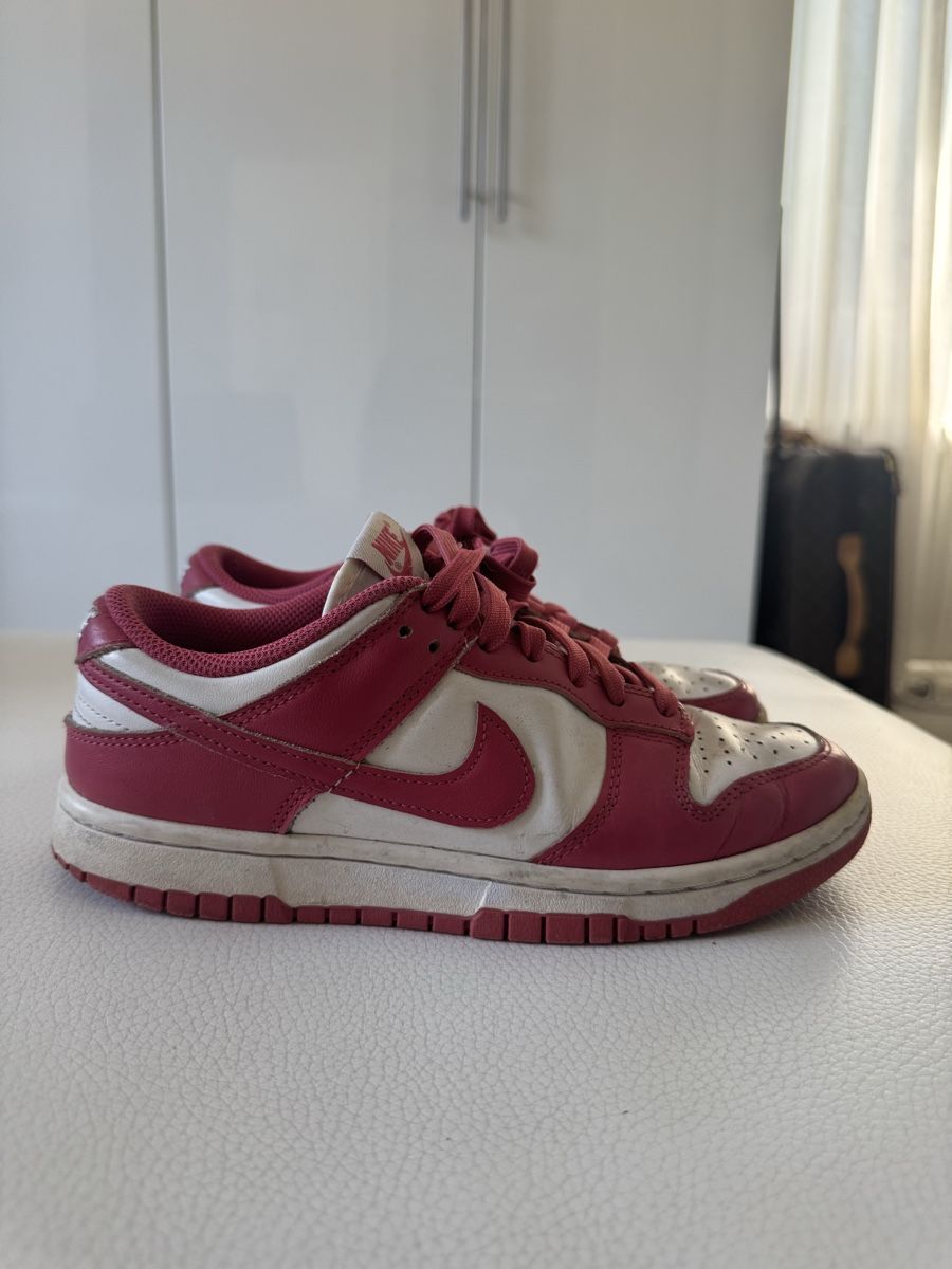 Nike Chaussures hommes: Nike Dunks Low – D'occasion à Reinach BL par jen_xh89