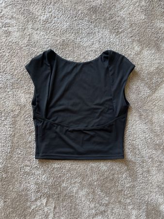 Crop top noir dos nu M