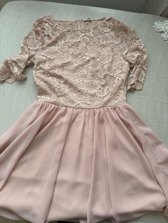 Rosé Kleid mit Spitze, ideal für den Frühling! Gr. S