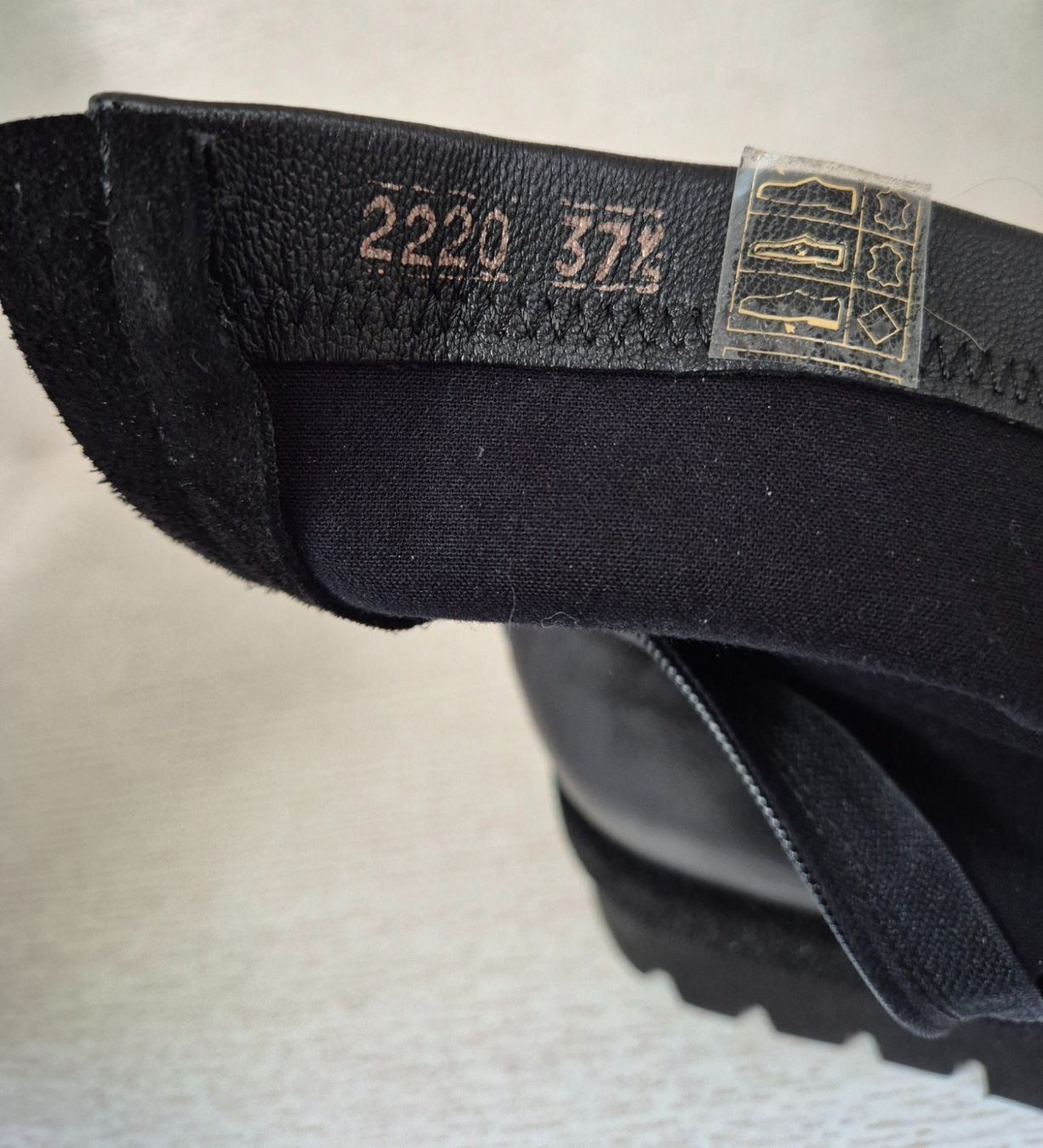 Lofina Scarpe da donna: LOFINA  Schwarz  Grösse 37 1/2 – Usato da Buochs venduto da Cats_nw 4