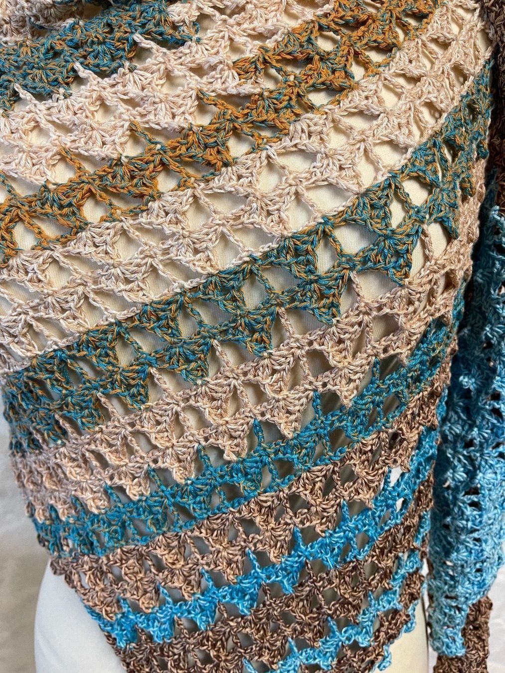 Foulard & Sciarpe: Dreieckstuch – Nuovo (secondo la descrizione) da Urnäsch venduto da pas_5r9c 1
