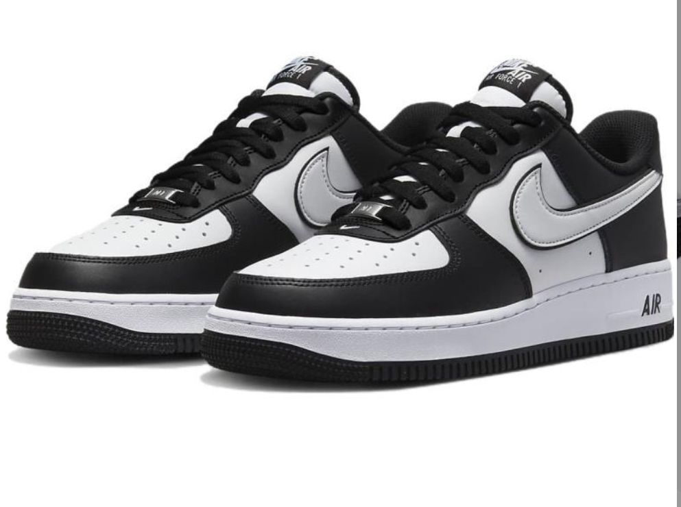 Nike Scarpe da uomo: NEUE Nike Air Force 1 07 Panda – Nuovo e nell'imballaggio originale da Dietikon venduto da Sunriseplace1010