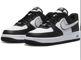 NEUE Nike Air Force 1 07 Panda