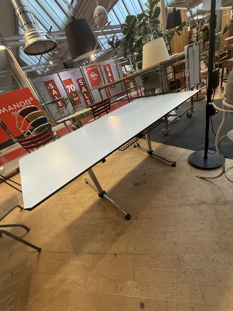 Schreibtische: Original USM Kitos E Schreibtisch – Elektrisch – Gebraucht aus Fulenbach von Annie.s_Mid_Century 3
