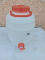 Kunststoffkanister mit Auslaufhahn und Tragegriff 12Liter