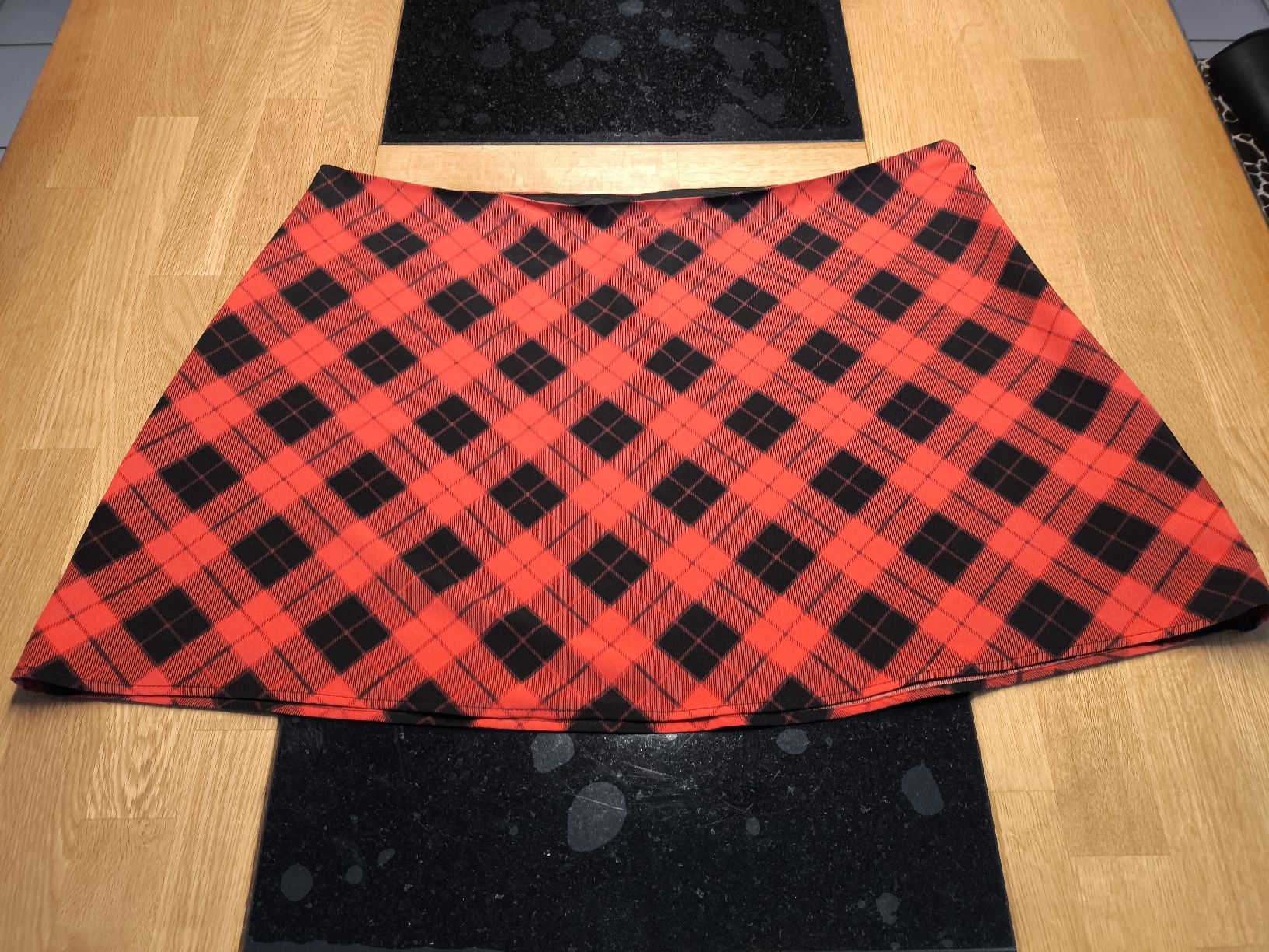 H&M Röcke: Karierter Jupes Gr.48 – Neu (gemäss Beschreibung) aus Burgdorf von Ropajesi
