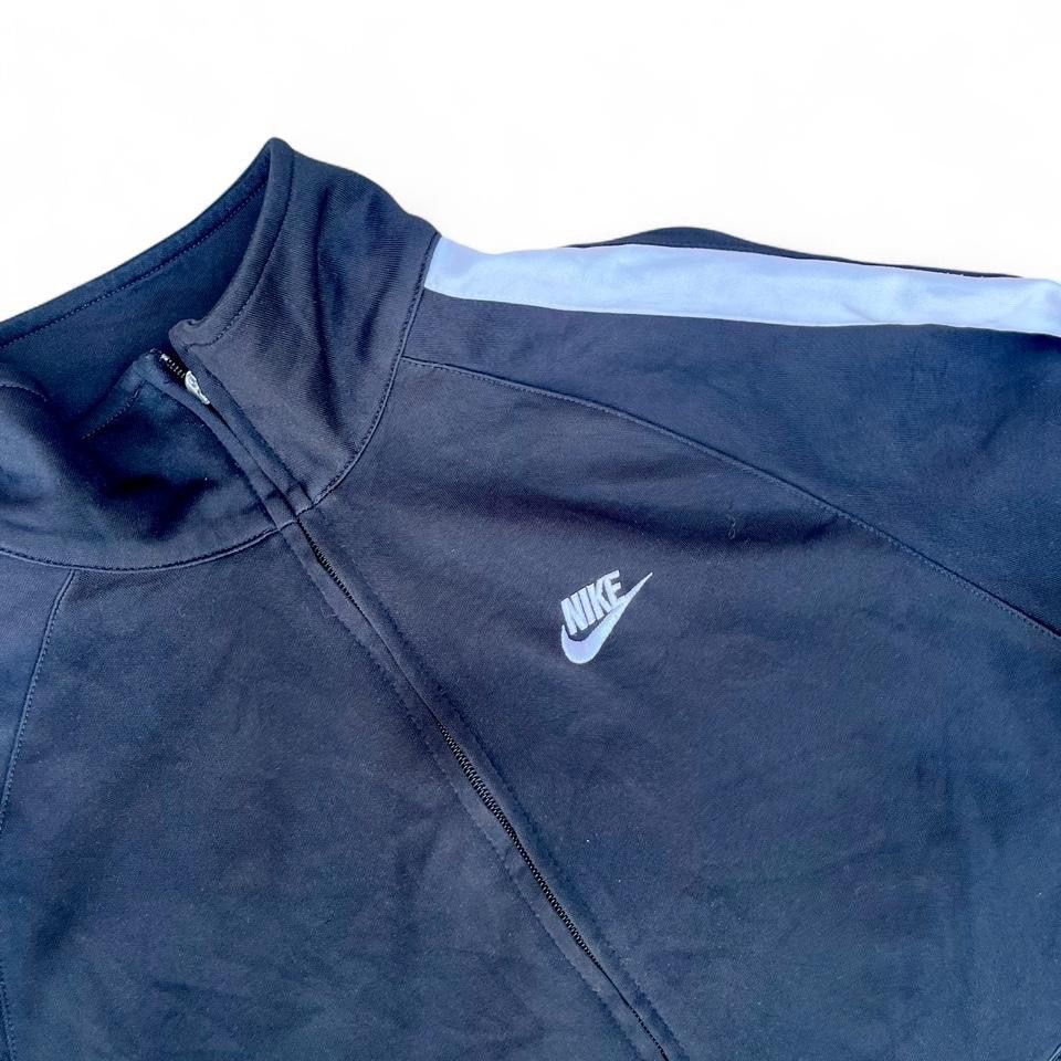 Nike Jacken: Nike Tracksuit Schwarz – Gebraucht aus Riehen von RESTREET 1