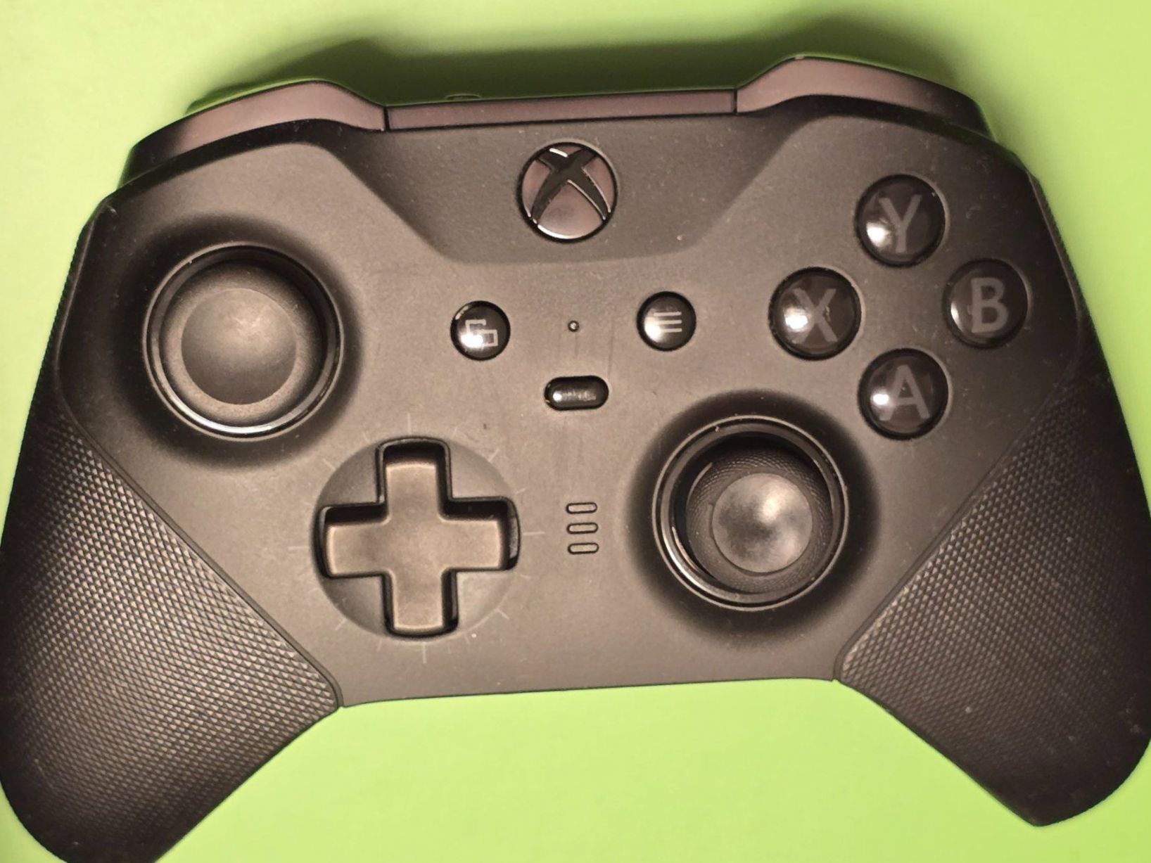 Microsoft Controller: Xbox Elite Wireless Controller Series 2 – Usato da Basel venduto da Zait