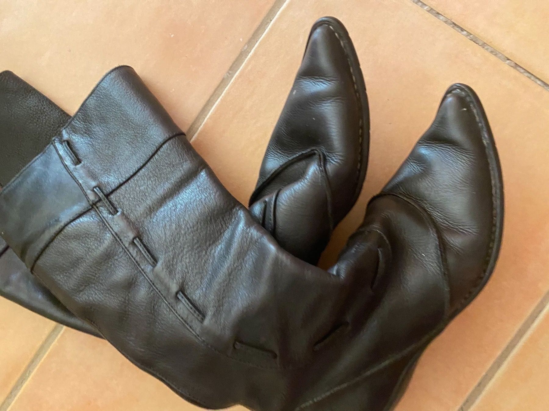 El Naturalista Damenschuhe: El naturalista bottes cuir noir – Gebraucht aus Poliez-le-Grand von Fofanou17 2
